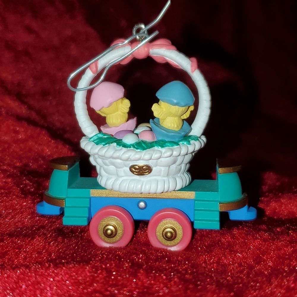 Vintage 1999 Hallmark Keepsake Ornament Cottontail Express Flatbed Car Easter - Picture 8 of 13